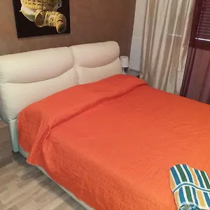  Bed & Breakfast Bed&fly Near Airport Fontanarossa Bagno Privato In Italië